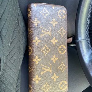 Louis Vuitton wallet/bright sunshine yellow